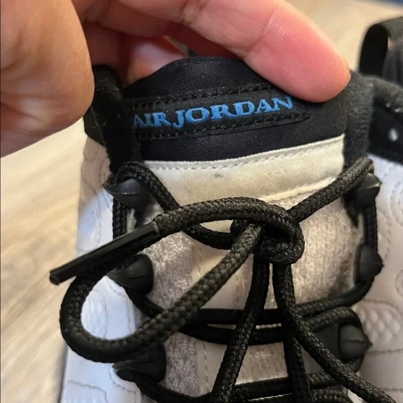 Jordan Retro Black and White High-Tops Size 4.5Y - Picture 3 of 8